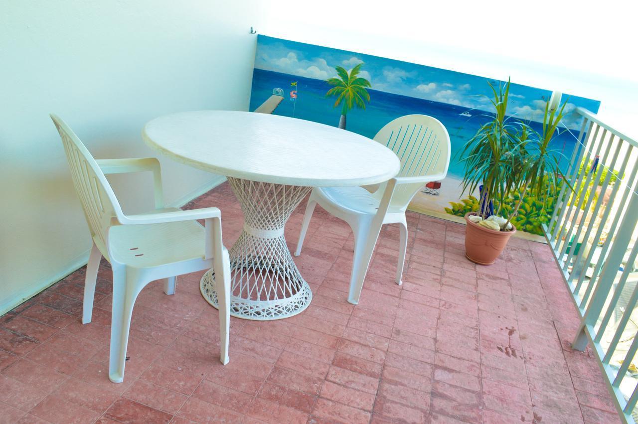 Beach Condos -Montego Bay Club Beach Resort Exterior photo